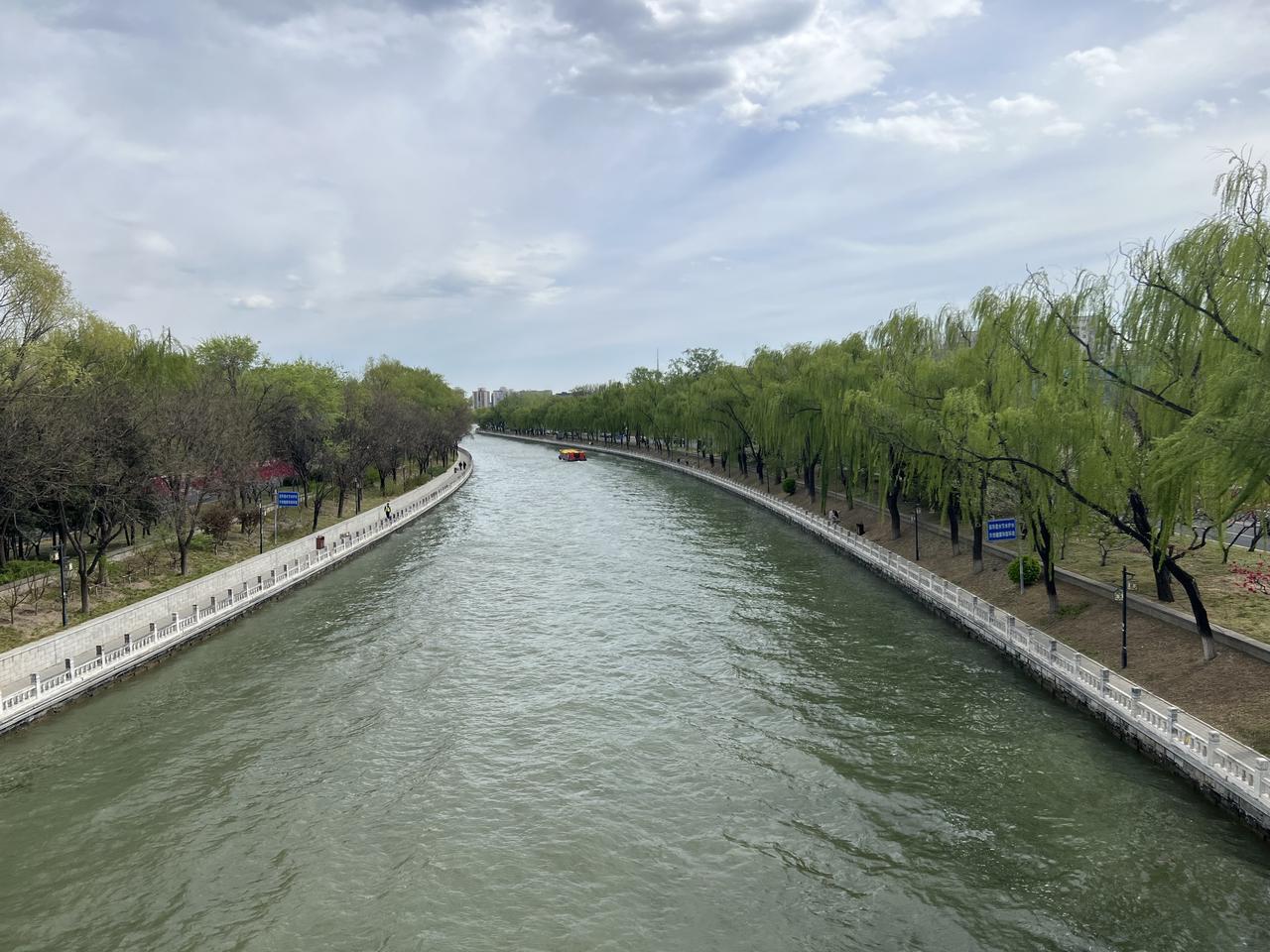 昆玉河水面