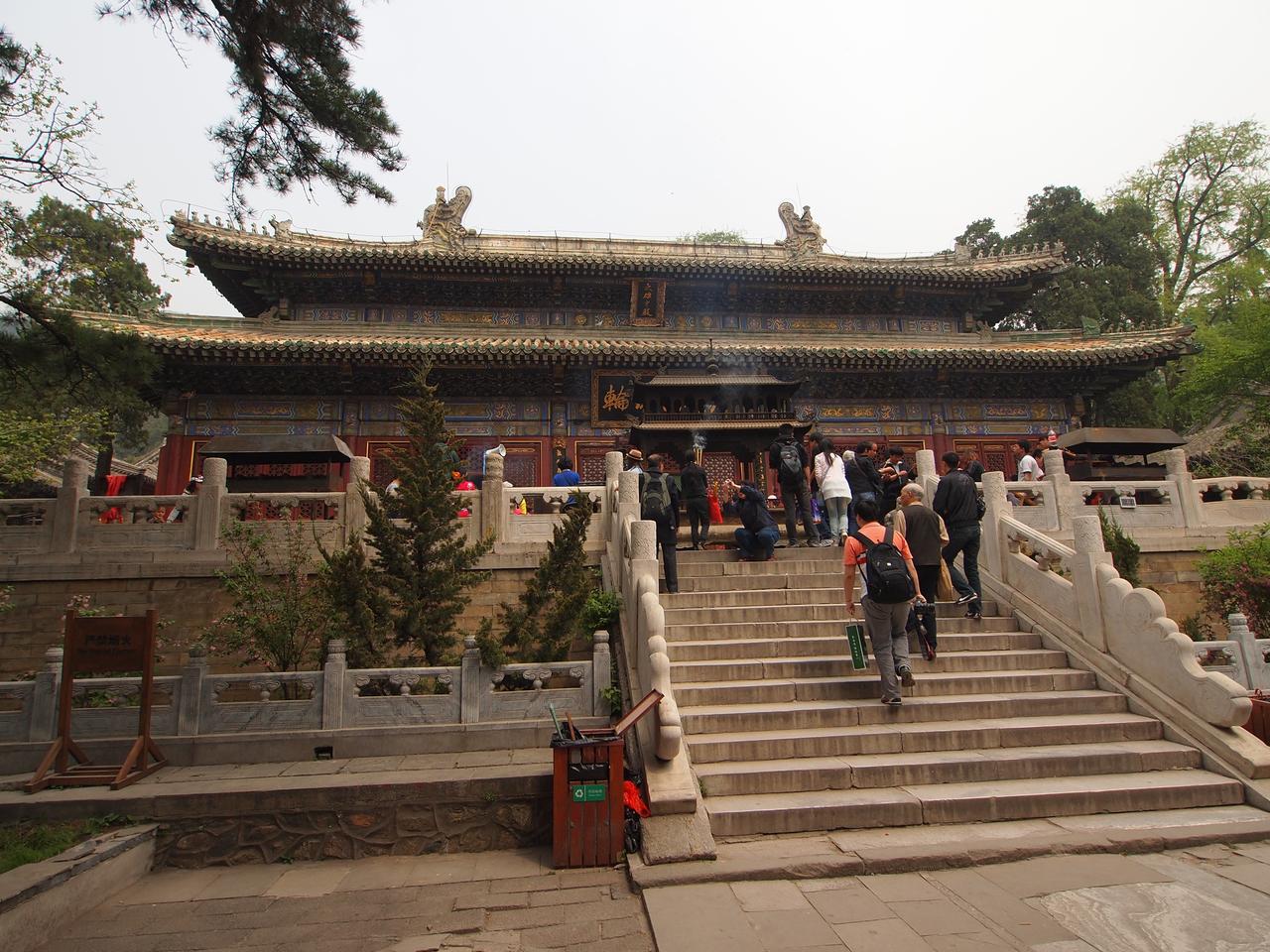 潭柘寺大雄宝殿