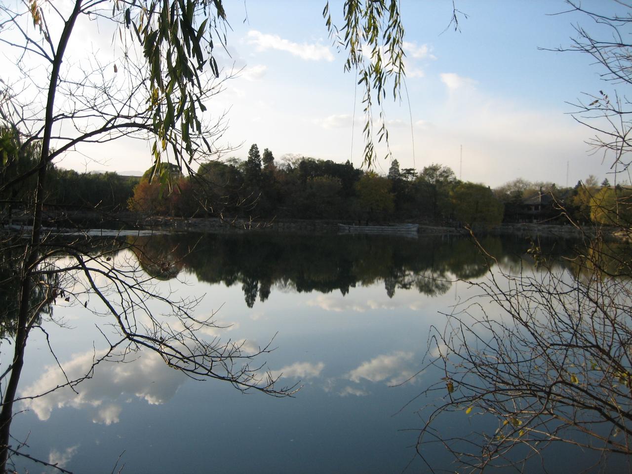 未名湖湖面