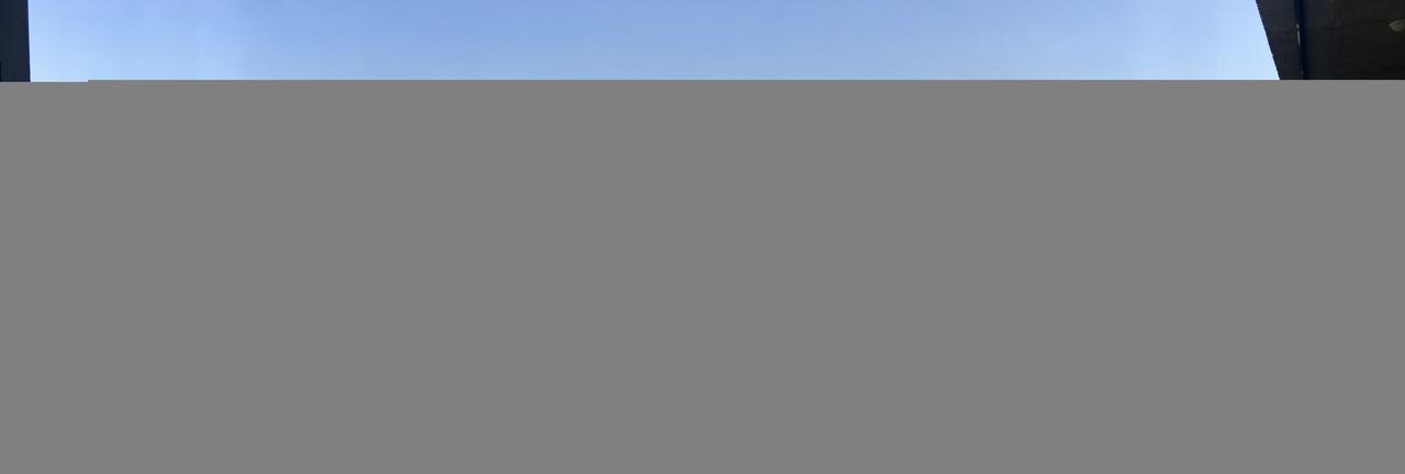 西村大院鸟瞰全景，建筑沿街区四边围合，中央留出超大庭院