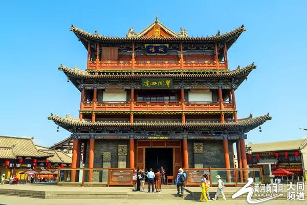 大同清真大寺望月楼与正门