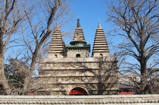 五塔寺全景
