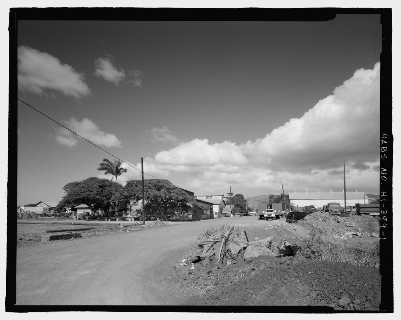 Ewa Plantation Company Industrial Center 建筑群全景，展示甘蔗加工和运输系统的厂区布局