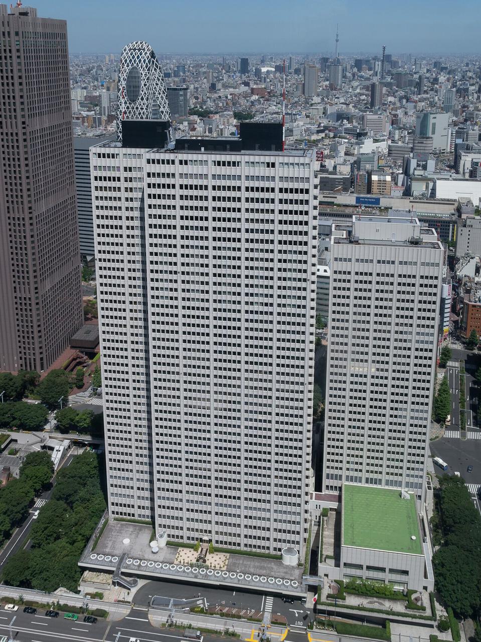 1971年竣工的京王广场酒店，西新宿第一栋超高层