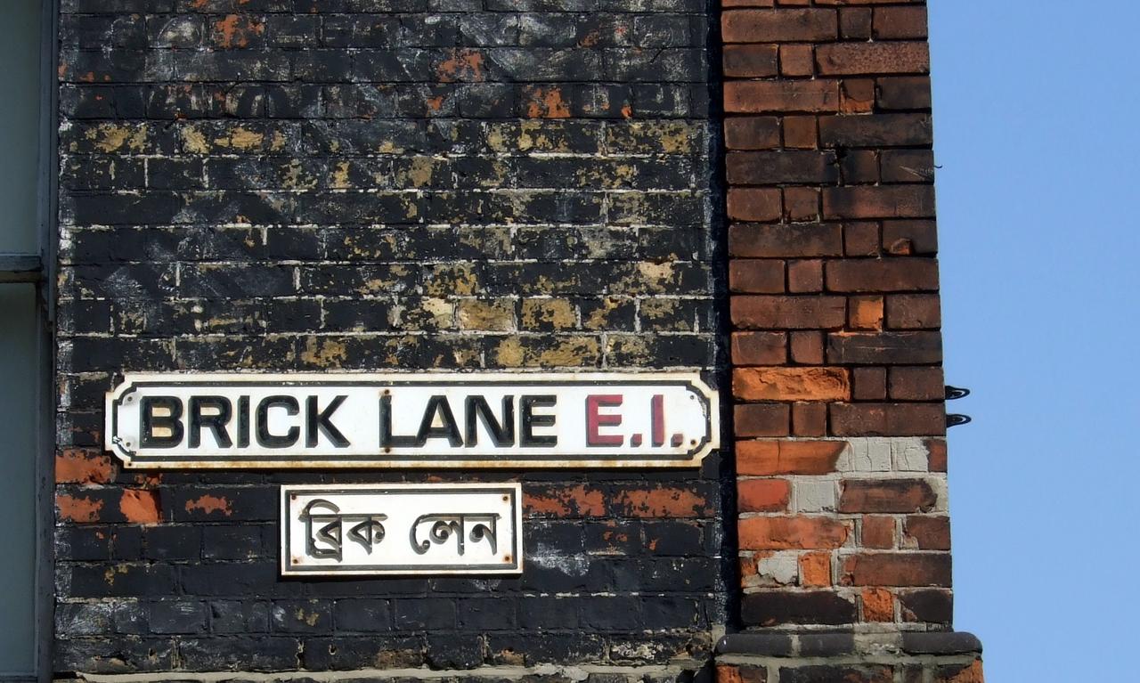 Brick Lane 路牌与街景