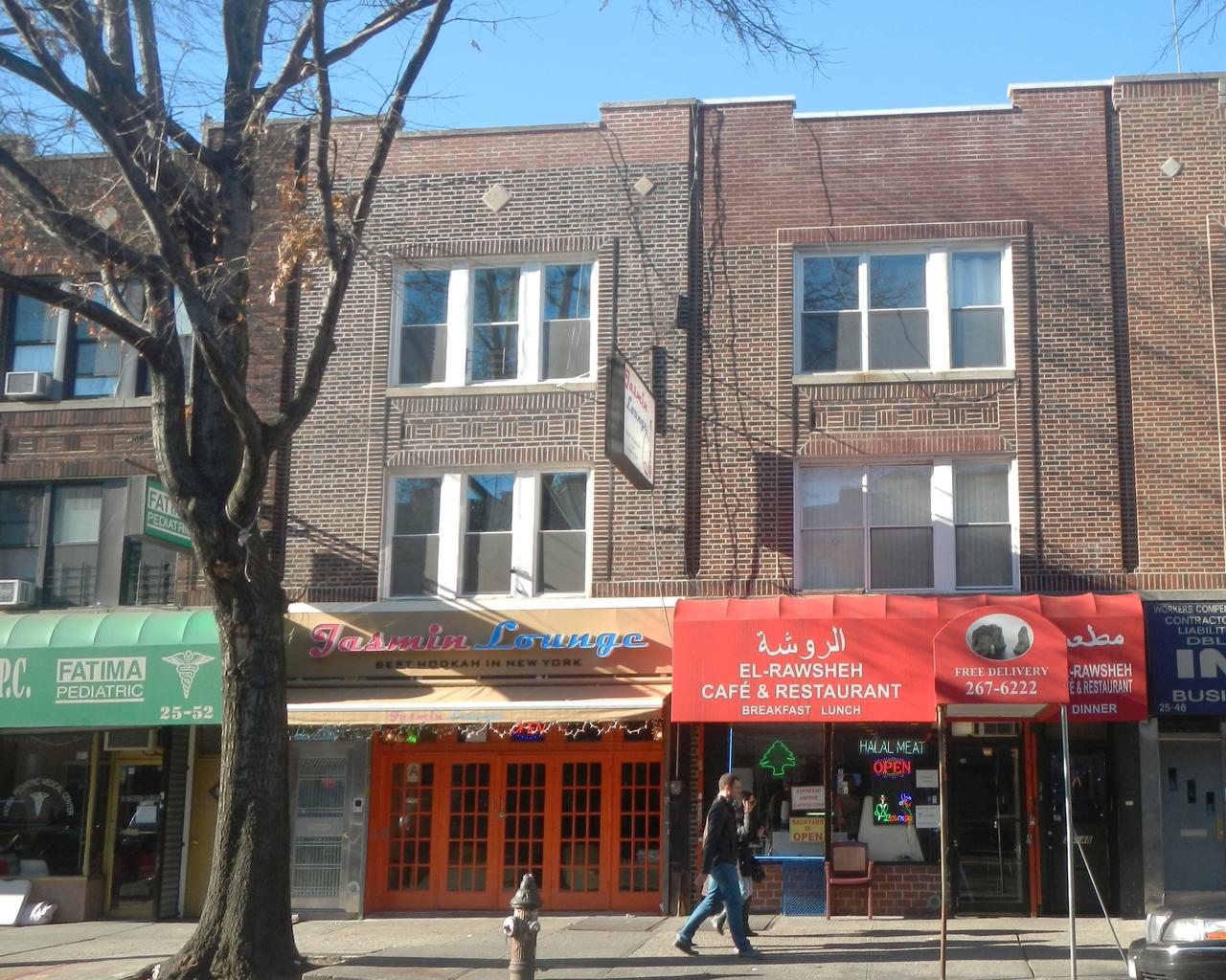 El-Rawsheh Cafe，Steinway Street 上的黎巴嫩餐厅