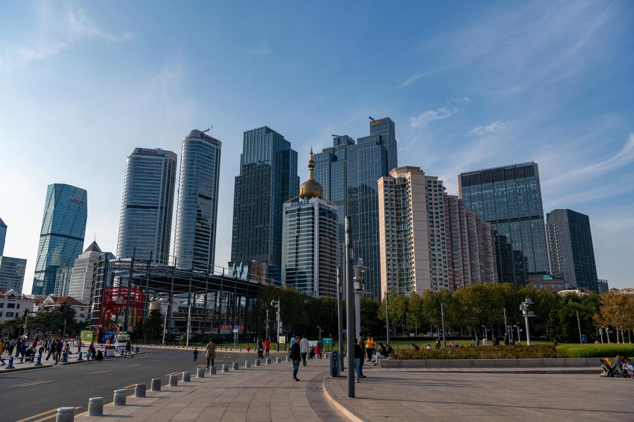 青岛市政府大楼与五四广场中轴线