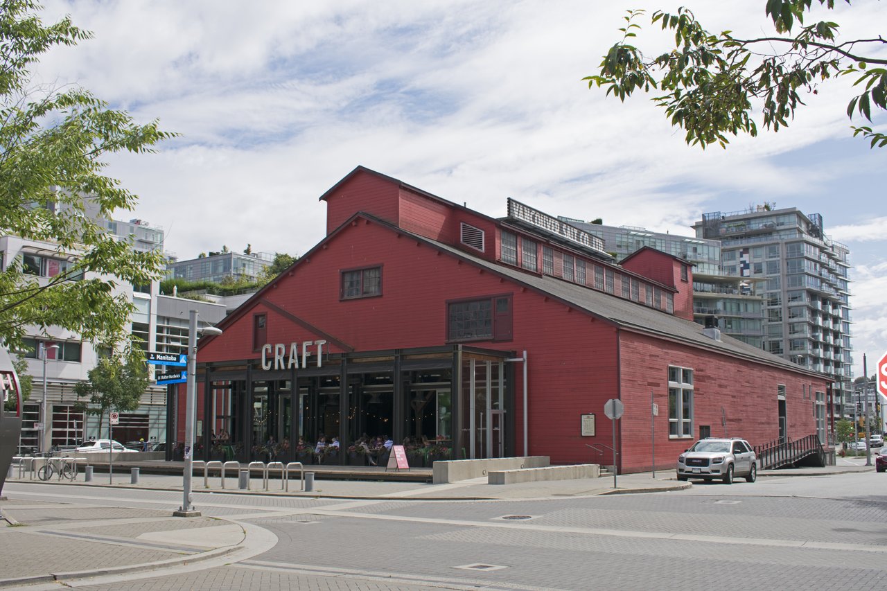 Salt Building：1930 年代重木桁架仓库，奥运村 80 英亩里唯一保留下来的工业建筑