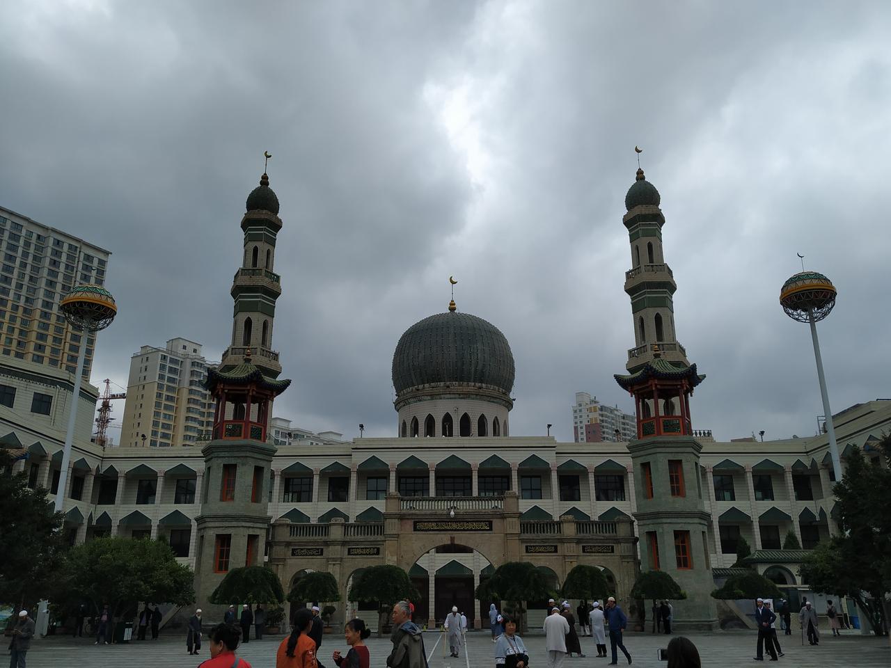 东关大街大寺正门段街景