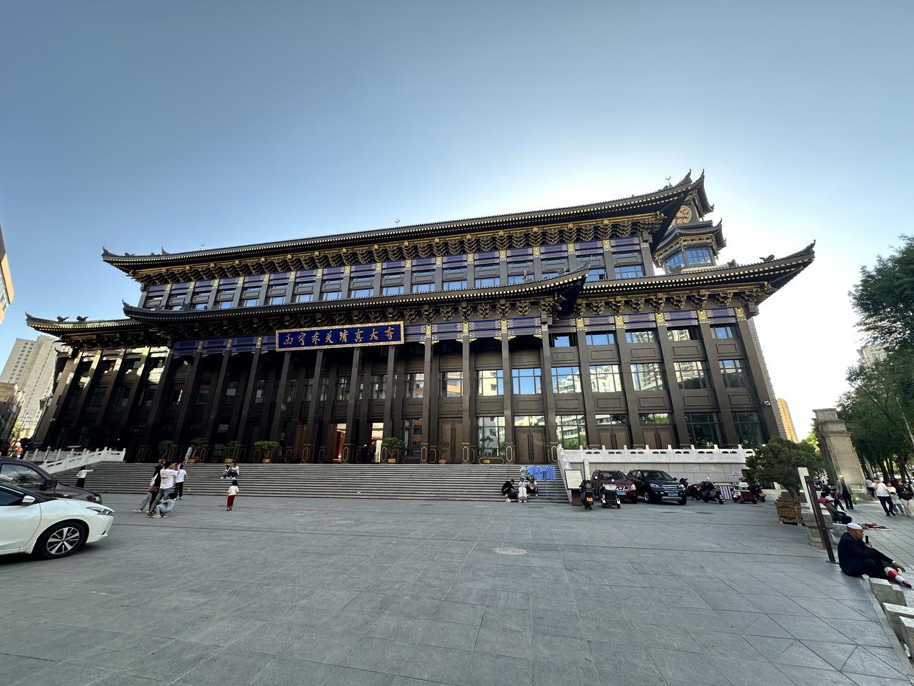 东关清真大寺与周边街区空间关系