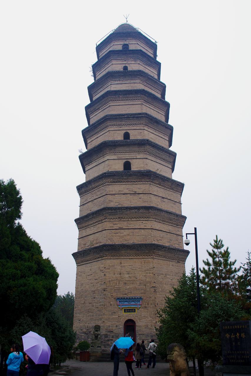 延安宝塔（岭山寺塔）：八角九层的明代砖塔