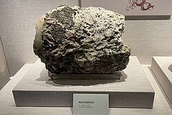 古荥冶铁遗址出土的陶制鼓风管